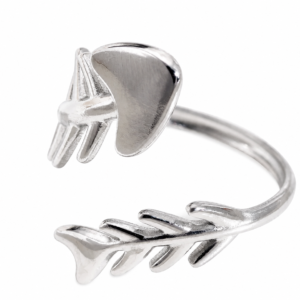 Maris Silver Sculpted Fishbone Adjustable Ring